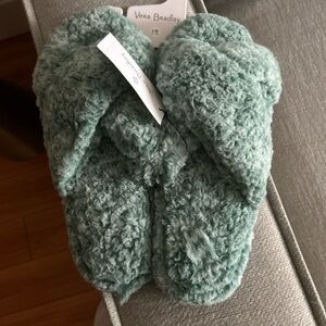 Vera Bradley Green Plush Cozy Winter Slippers Size L